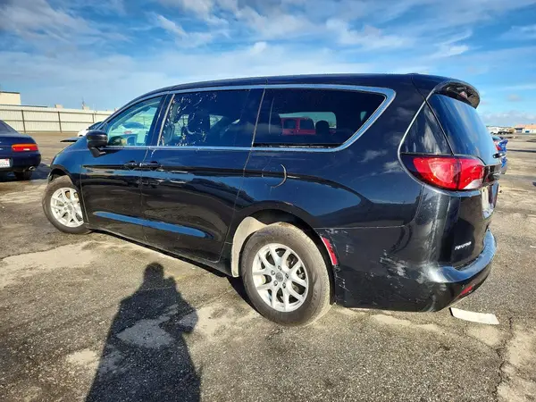 2C4RC1DG6HR529241 2017 CHRYSLER PACIFICA - Image 2
