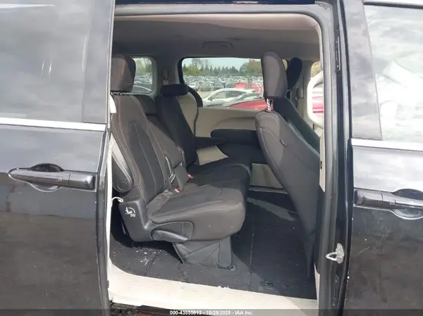 2C4RC1DG6HR531992 2017 CHRYSLER PACIFICA - Image 8