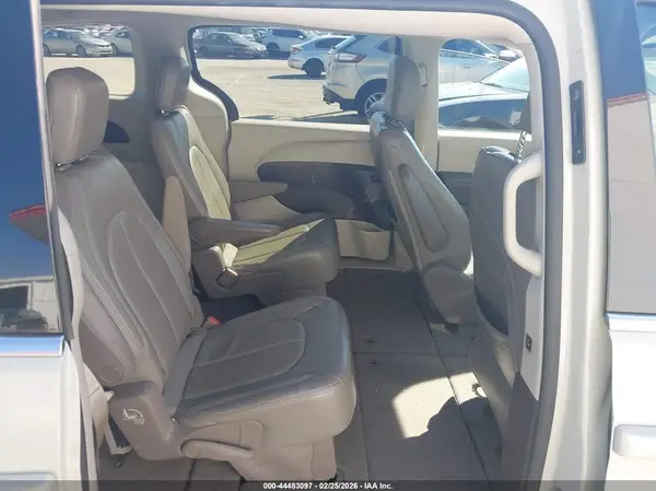 2C4RC1DG6HR545150 2017 CHRYSLER PACIFICA - Image 8