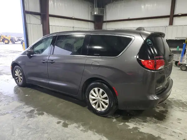 2C4RC1DG6HR578374 2017 CHRYSLER PACIFICA - Image 2