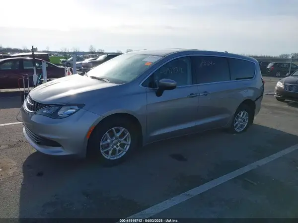 2C4RC1DG6HR665322 2017 CHRYSLER PACIFICA - Image 2