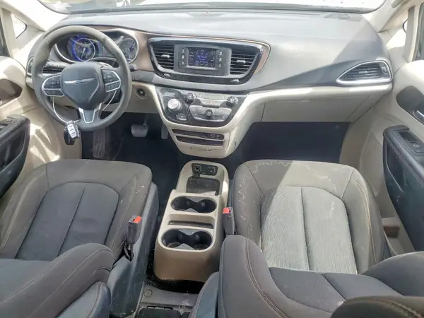 2C4RC1DG6HR675686 2017 CHRYSLER PACIFICA - Image 8