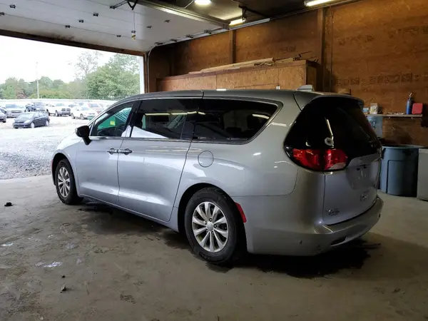 2C4RC1DG6HR676420 2017 CHRYSLER PACIFICA - Image 2