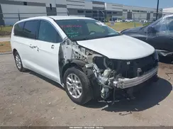 2C4RC1DG6HR695033 2017 CHRYSLER PACIFICA