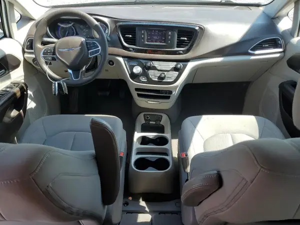 2C4RC1DG6HR751617 2017 CHRYSLER PACIFICA - Image 8