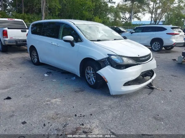 2C4RC1DG6HR831175 2017 CHRYSLER PACIFICA - Image 1