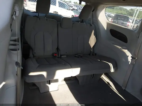 2C4RC1DG6JR148639 2018 CHRYSLER PACIFICA - Image 8