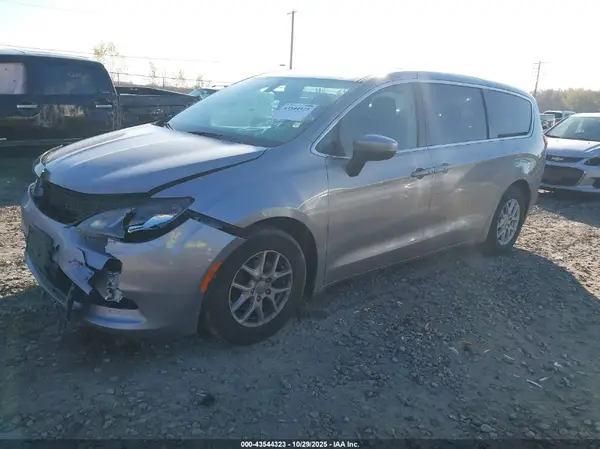 2C4RC1DG6KR587454 2019 CHRYSLER PACIFICA - Image 2