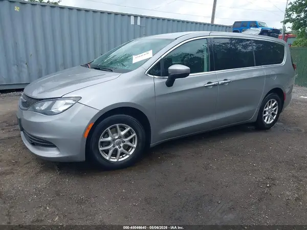2C4RC1DG7HR512870 2017 CHRYSLER PACIFICA - Image 2
