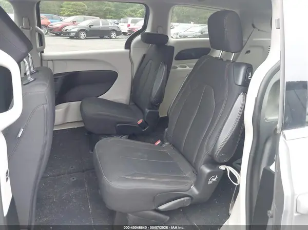 2C4RC1DG7HR512870 2017 CHRYSLER PACIFICA - Image 8