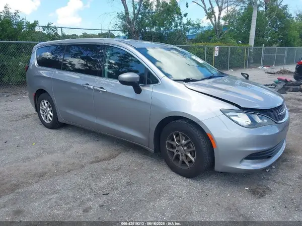 2C4RC1DG7HR516711 2017 CHRYSLER PACIFICA - Image 1