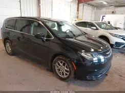 2C4RC1DG7HR517552 2017 CHRYSLER PACIFICA