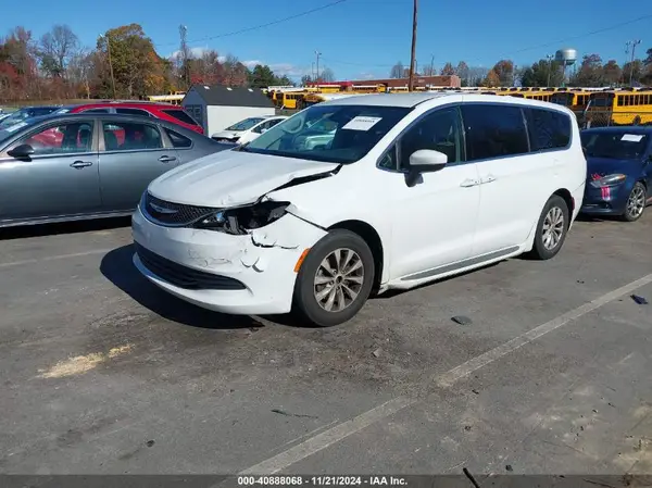 2C4RC1DG7HR521178 2017 CHRYSLER PACIFICA - Image 2