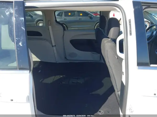 2C4RC1DG7HR531709 2017 CHRYSLER PACIFICA - Image 8