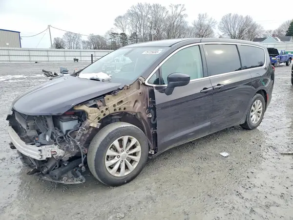 2C4RC1DG7HR552592 2017 CHRYSLER PACIFICA - Image 1