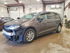 2C4RC1DG7HR571580 2017 CHRYSLER PACIFICA
