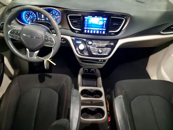 2C4RC1DG7HR592882 2017 CHRYSLER PACIFICA - Image 8