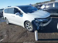 2C4RC1DG7HR611253 2017 CHRYSLER PACIFICA