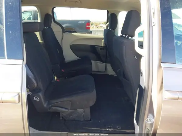 2C4RC1DG7HR623290 2017 CHRYSLER PACIFICA - Image 8