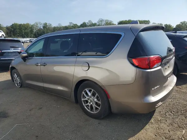 2C4RC1DG7HR634385 2017 CHRYSLER PACIFICA - Image 2