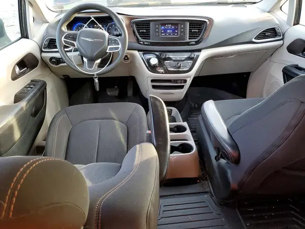 2C4RC1DG7HR720117 2017 CHRYSLER PACIFICA - Image 8