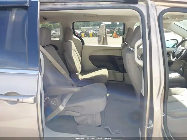 2C4RC1DG7HR771861 2017 CHRYSLER PACIFICA - Image 8