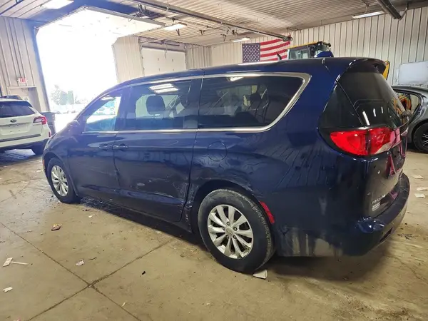 2C4RC1DG7HR812683 2017 CHRYSLER PACIFICA - Image 2