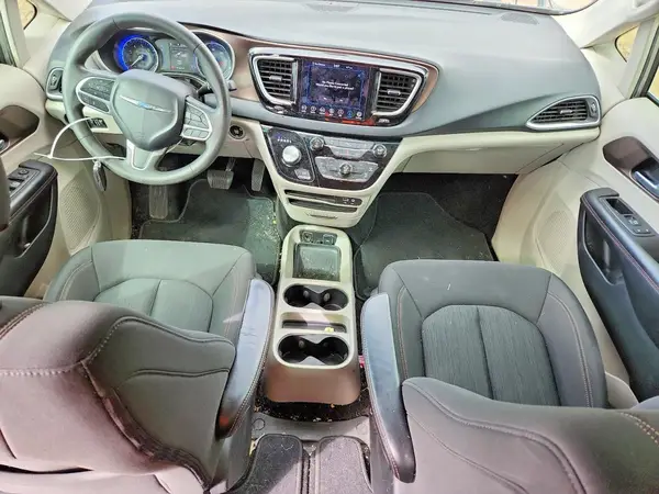 2C4RC1DG7JR305563 2018 CHRYSLER PACIFICA - Image 8