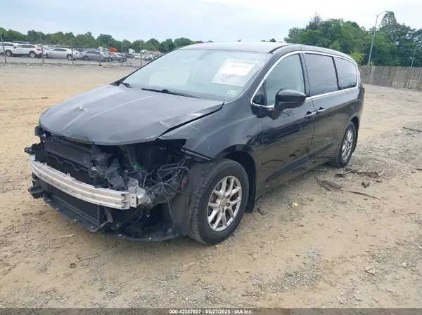 2C4RC1DG8HR502333 2017 CHRYSLER PACIFICA - Image 2