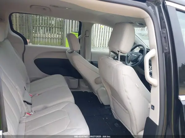 2C4RC1DG8HR502333 2017 CHRYSLER PACIFICA - Image 8