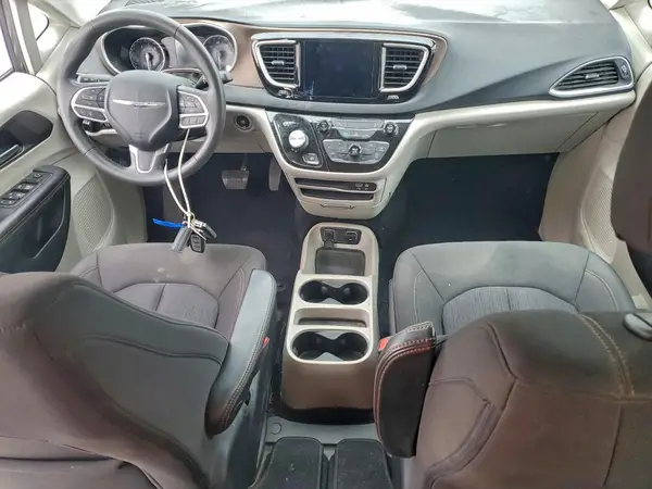 2C4RC1DG8HR506947 2017 CHRYSLER PACIFICA - Image 8