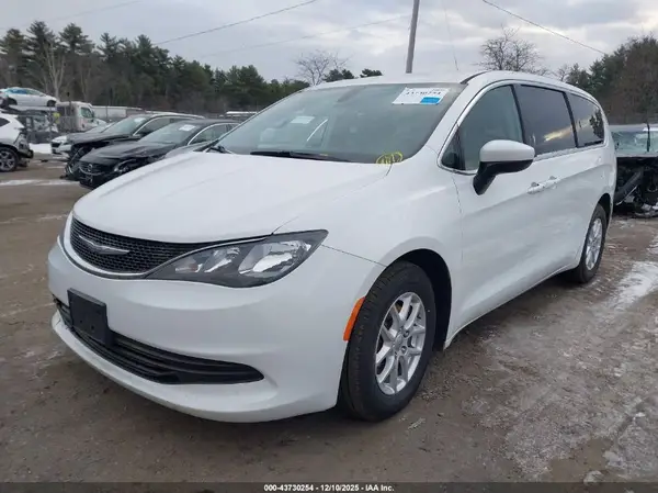 2C4RC1DG8HR510724 2017 CHRYSLER PACIFICA - Image 2