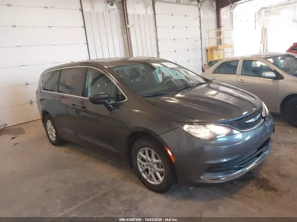 2C4RC1DG8HR515874 2017 CHRYSLER PACIFICA - Image 1
