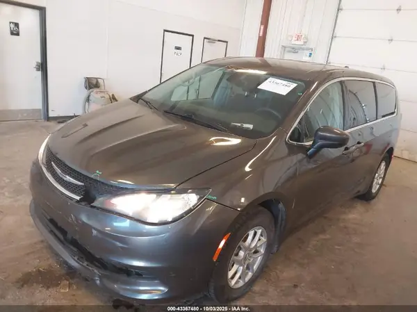 2C4RC1DG8HR515874 2017 CHRYSLER PACIFICA - Image 2