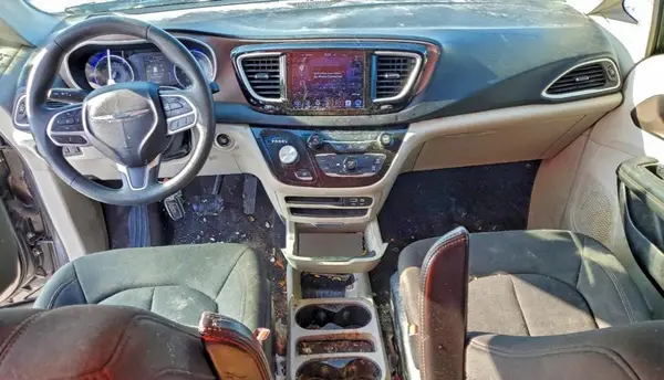 2C4RC1DG8HR521352 2017 CHRYSLER PACIFICA - Image 8