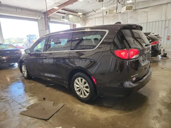 2C4RC1DG8HR531914 2017 CHRYSLER PACIFICA - Image 2