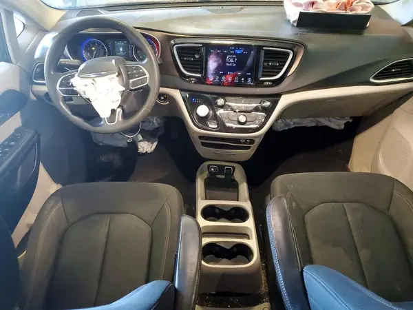 2C4RC1DG8HR588369 2017 CHRYSLER PACIFICA - Image 8