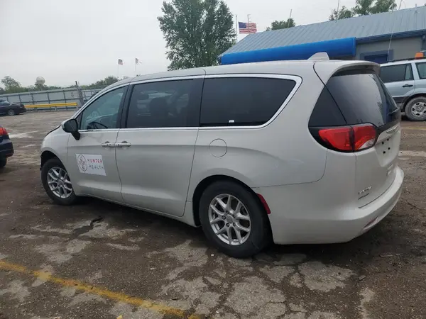 2C4RC1DG8HR610662 2017 CHRYSLER PACIFICA - Image 2