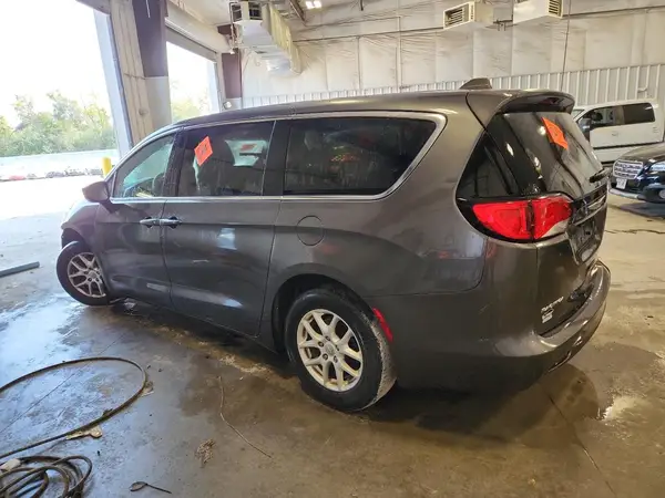 2C4RC1DG8HR611486 2017 CHRYSLER PACIFICA - Image 2