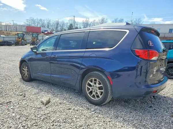 2C4RC1DG8HR654497 2017 CHRYSLER PACIFICA - Image 2