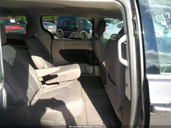 2C4RC1DG8HR654659 2017 CHRYSLER PACIFICA - Image 8
