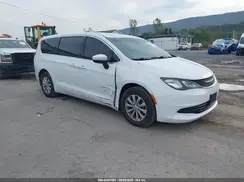 2C4RC1DG8HR668271 2017 CHRYSLER PACIFICA