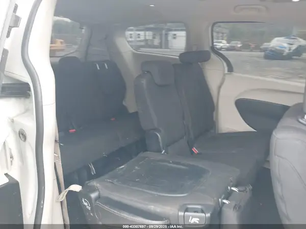 2C4RC1DG8HR668271 2017 CHRYSLER PACIFICA - Image 8