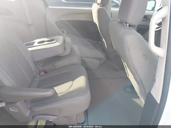 2C4RC1DG8HR676712 2017 CHRYSLER PACIFICA - Image 8