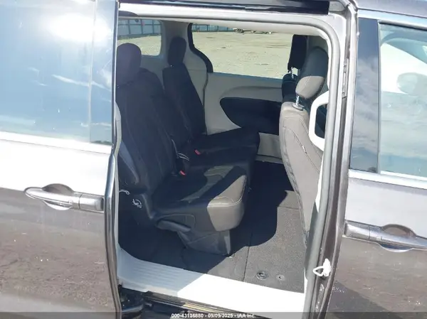 2C4RC1DG8HR688598 2017 CHRYSLER PACIFICA - Image 8