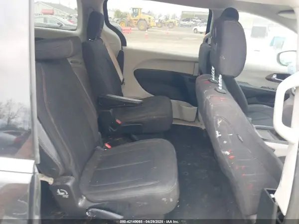 2C4RC1DG8JR186244 2018 CHRYSLER PACIFICA - Image 8