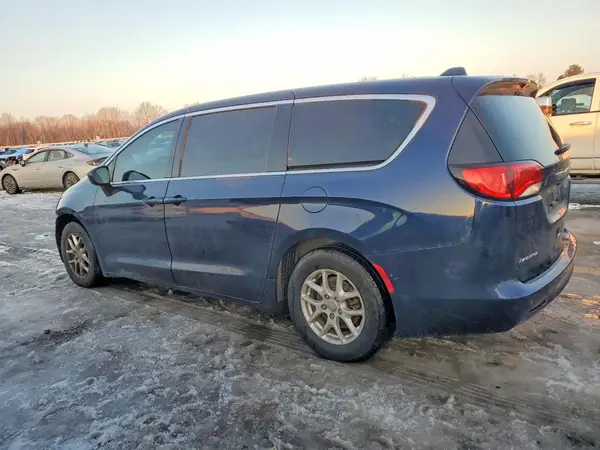 2C4RC1DG8JR253747 2018 CHRYSLER PACIFICA - Image 2