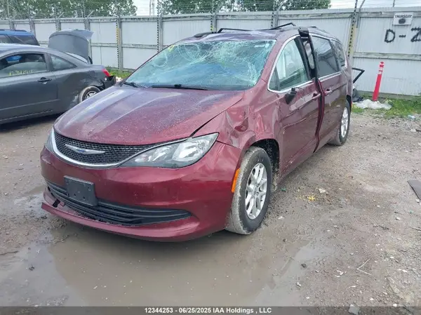 2C4RC1DG8KR598388 2019 CHRYSLER PACIFICA - Image 2
