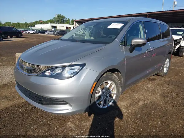 2C4RC1DG9HR508030 2017 CHRYSLER PACIFICA - Image 2
