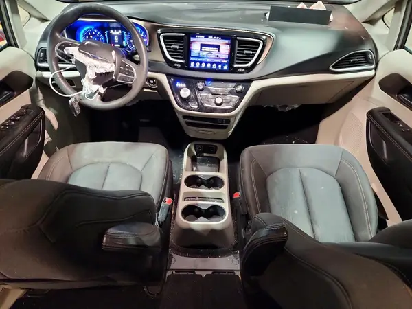 2C4RC1DG9HR522395 2017 CHRYSLER PACIFICA - Image 8